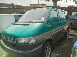 Volkswagen Transporter 2005 Green
