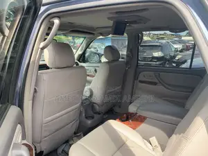 Toyota Sequoia 2007 Blue