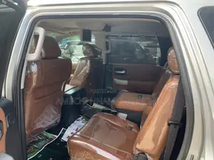 Toyota Sequoia 2013 Silver