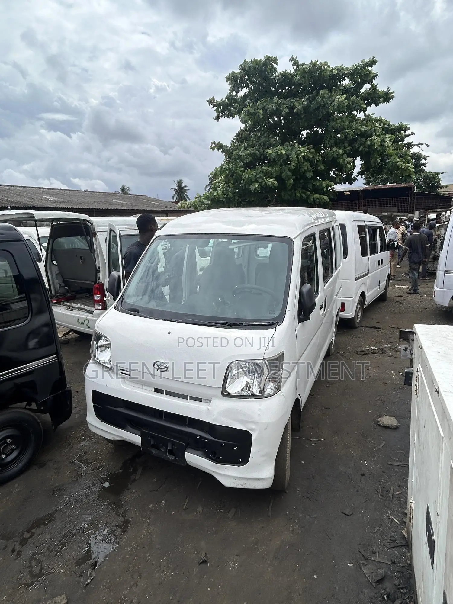 Daihatsu Hijet 2012 White