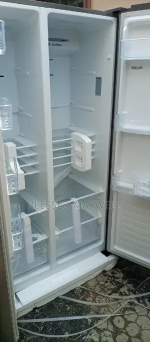 Hisense Side by Side Refrigerator