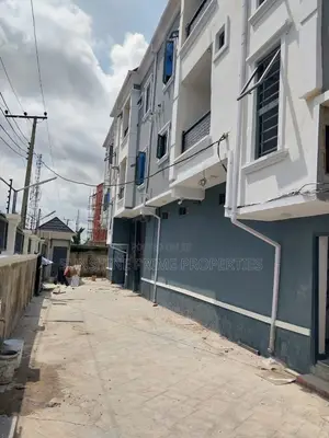 3bdrm Block of Flats in Ajao Estate Isolo for sale