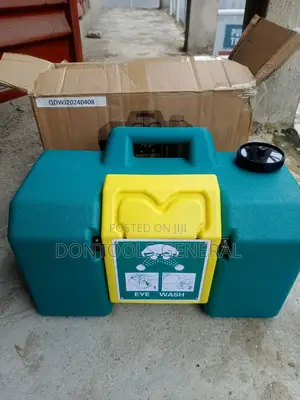 9 Gallon Haw 7501 Portable Gravity Emergency Eyewash