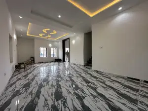 5bdrm Duplex in Guzape Main Abuja for sale