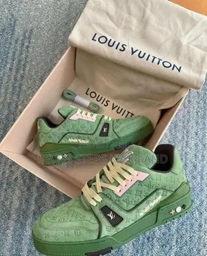 High Quality Louis Vuitton Luxury Trainer Sneakers
