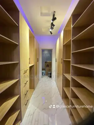 Walk in Closet