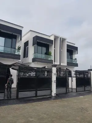 4bdrm Duplex in Orchid Road Zone 2, Lekki for sale