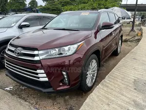 Toyota Highlander 2017 Burgundy