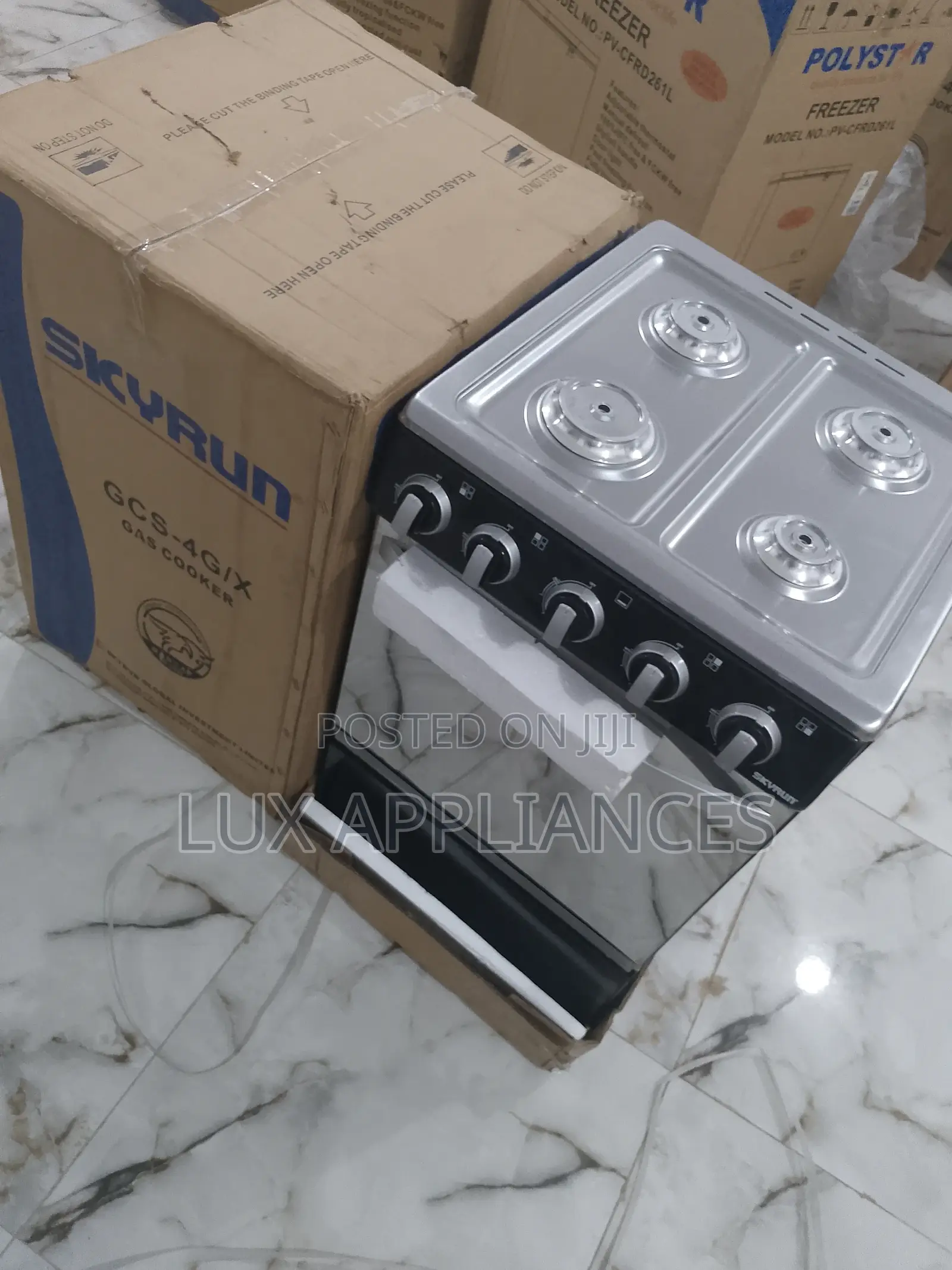 4 Gas Burner Together With Oven