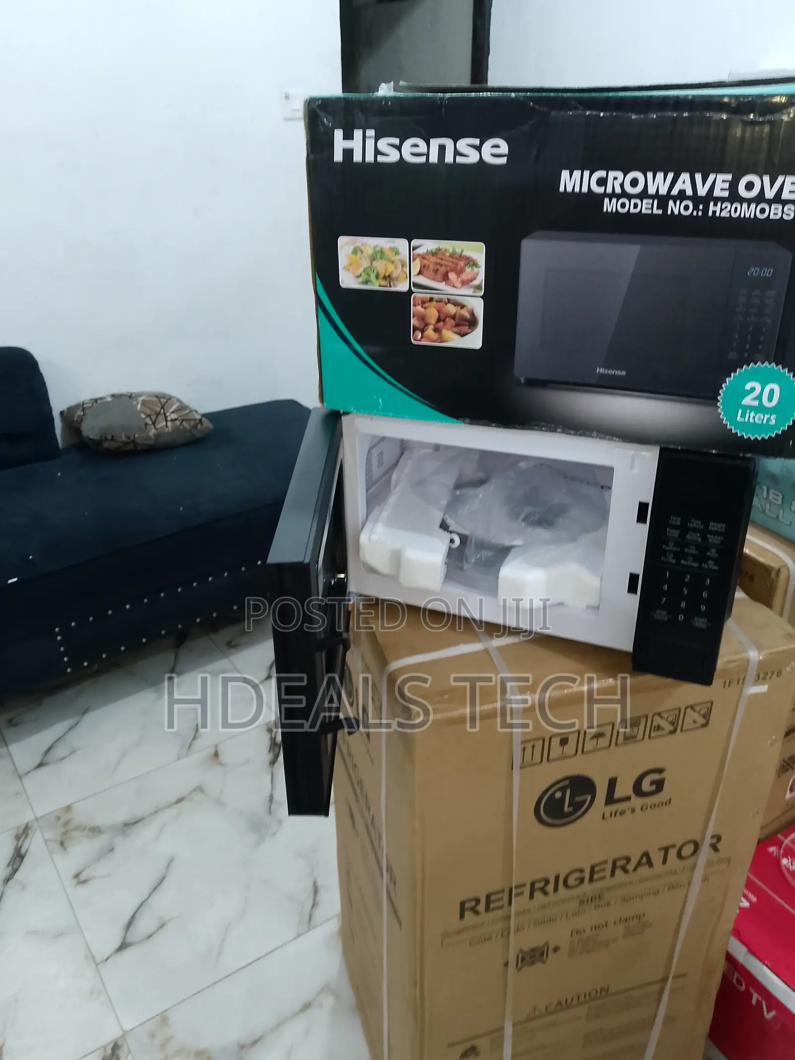 Hisense Microwave 20 L Black - Digital.