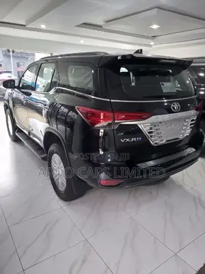 New Toyota Fortuner 2024 Black