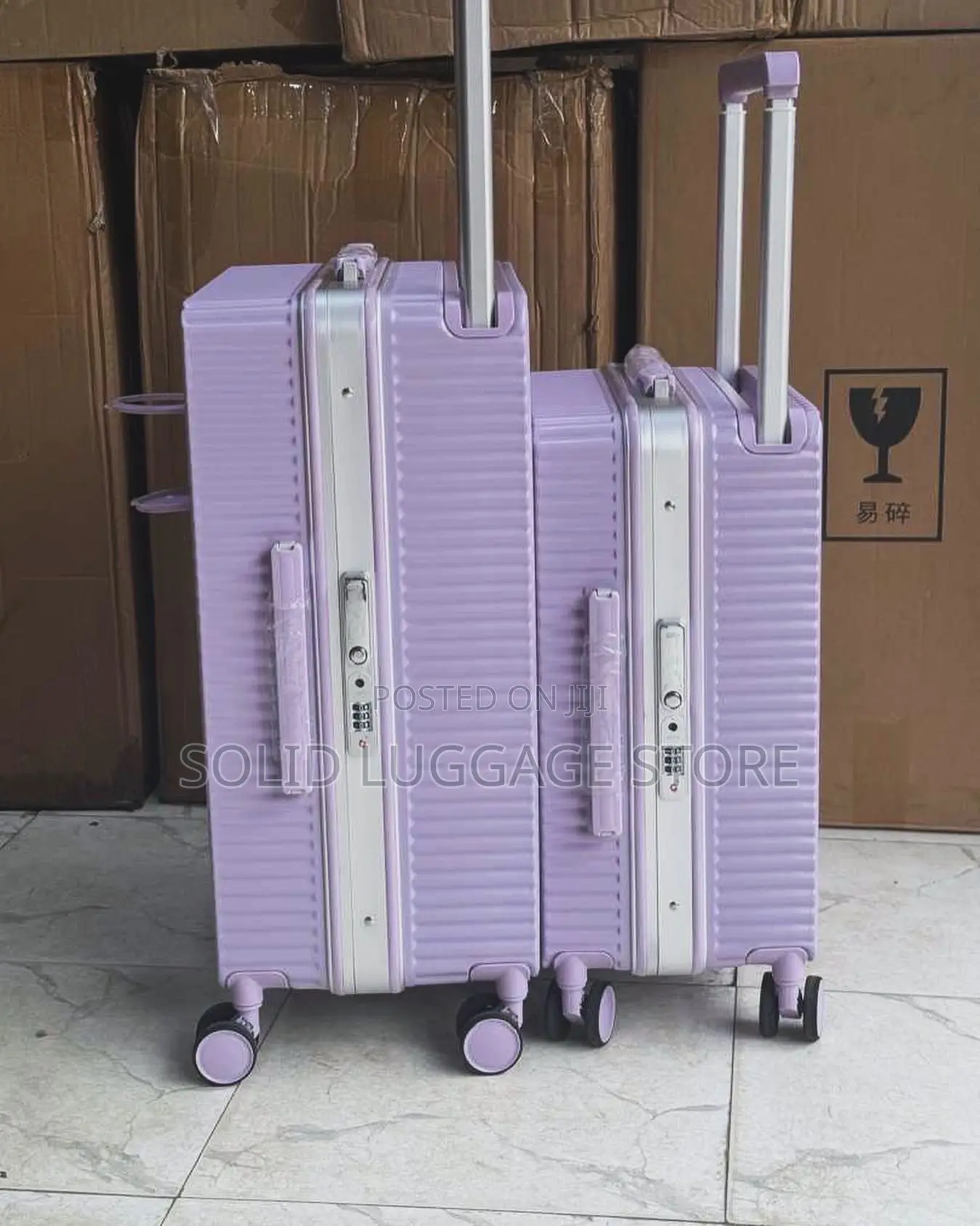 Hardshell Luxury Box