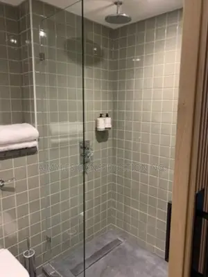 Shower Cubicles 10mm Thickness
