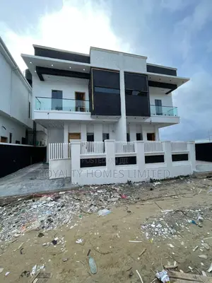 5bdrm Duplex in Lekki for sale