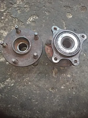 Front Hub for Lexus Car IS 250 and Gs350