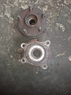Front Hub for Lexus Car IS 250 and Gs350