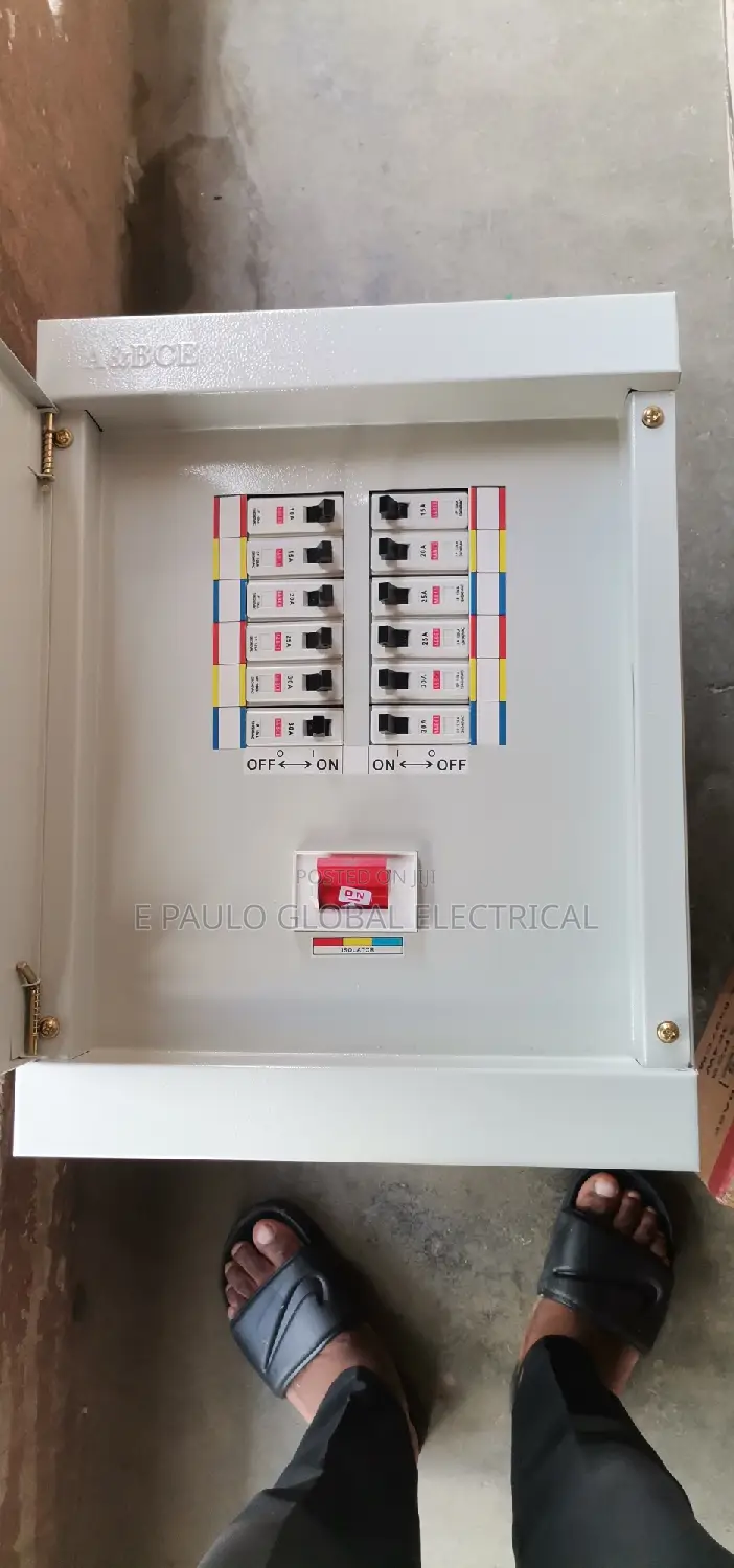 12fuse Distribution Board