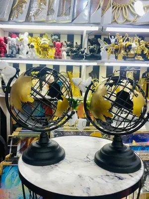 Gold Globe