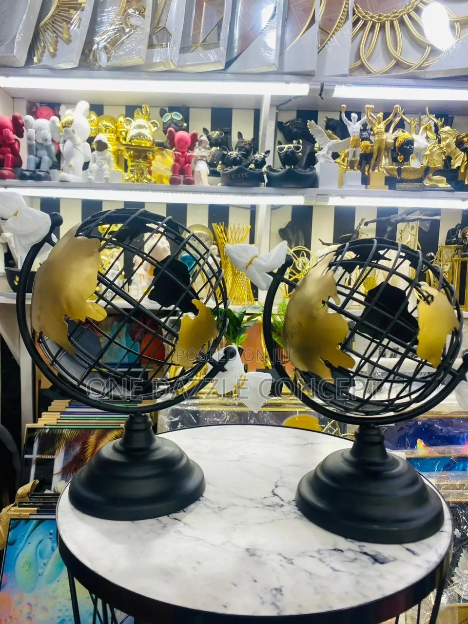 Gold Globe