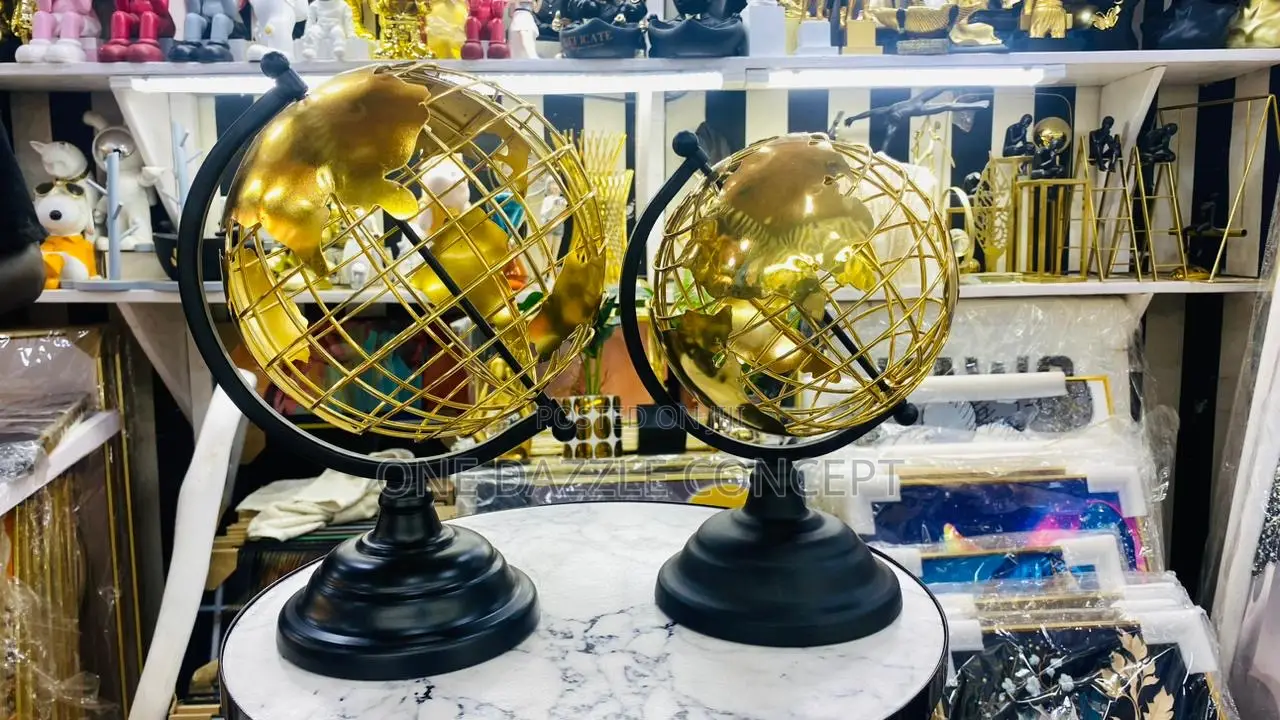 Gold Globe