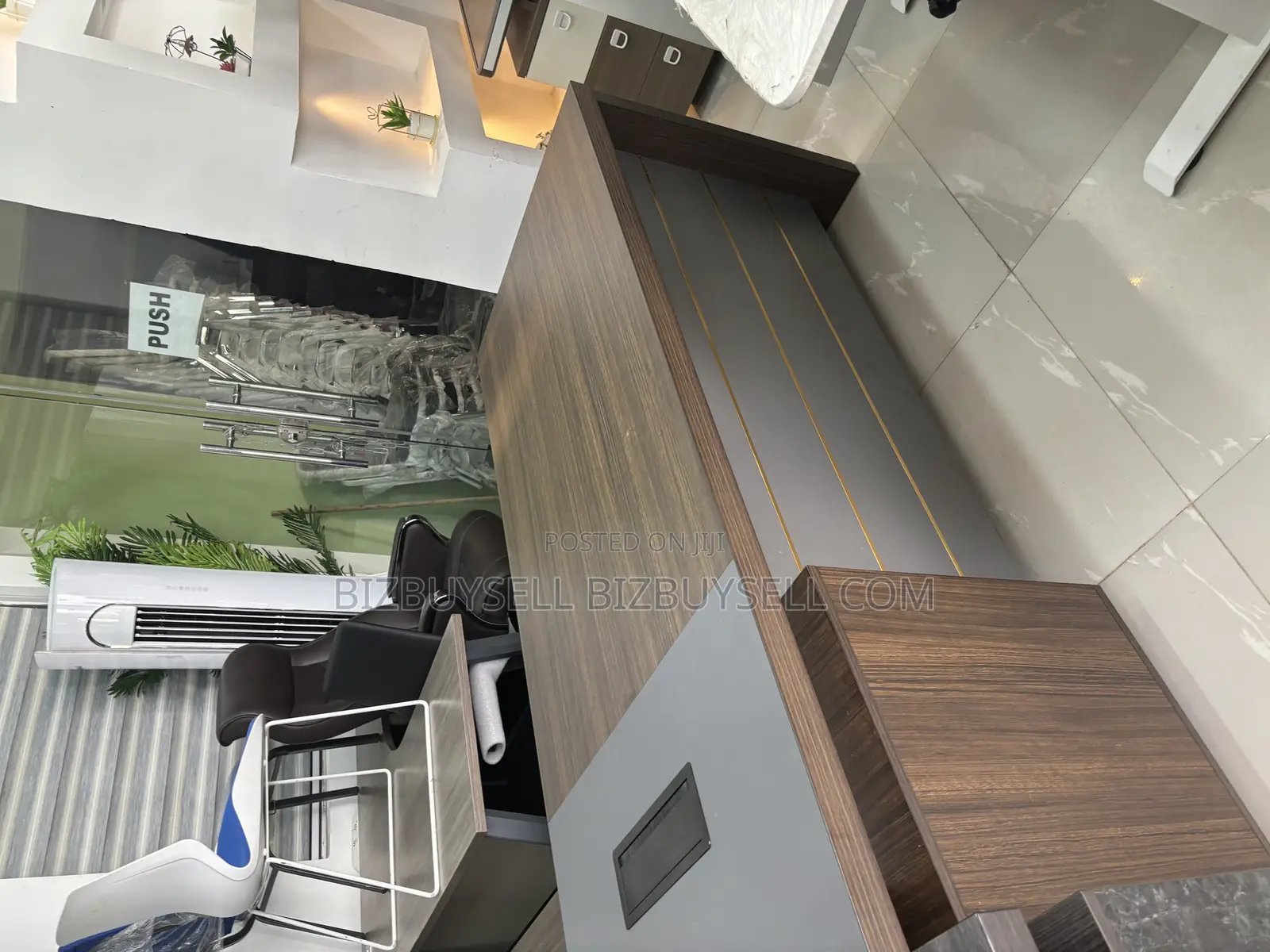 Executive Table 1.8 Meters