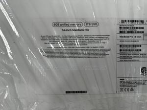 New Laptop Apple MacBook Pro 2023 M3 14-Inch 8GB Apple M3 SSD 1T