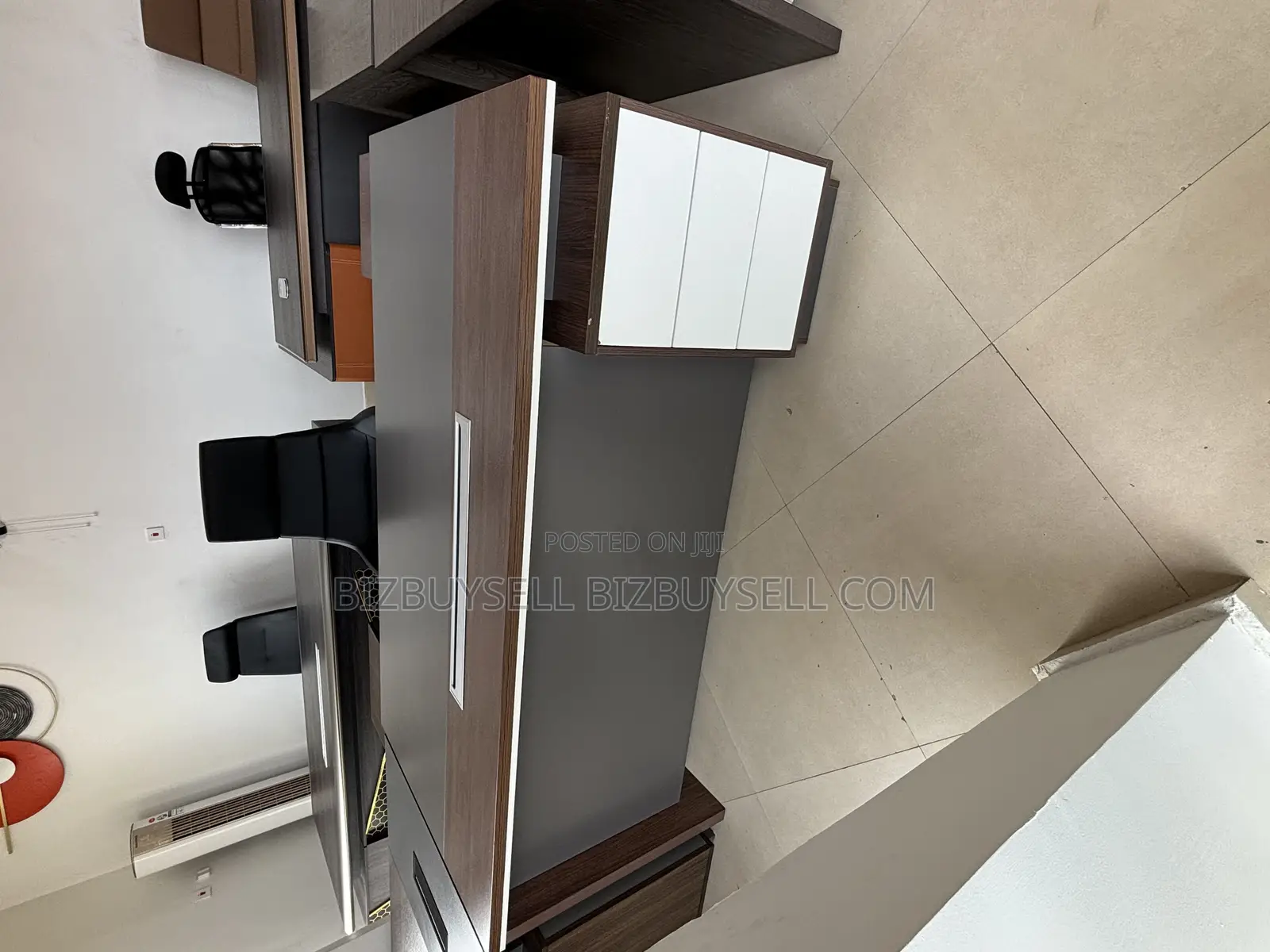 Executive Office Table With Extension
