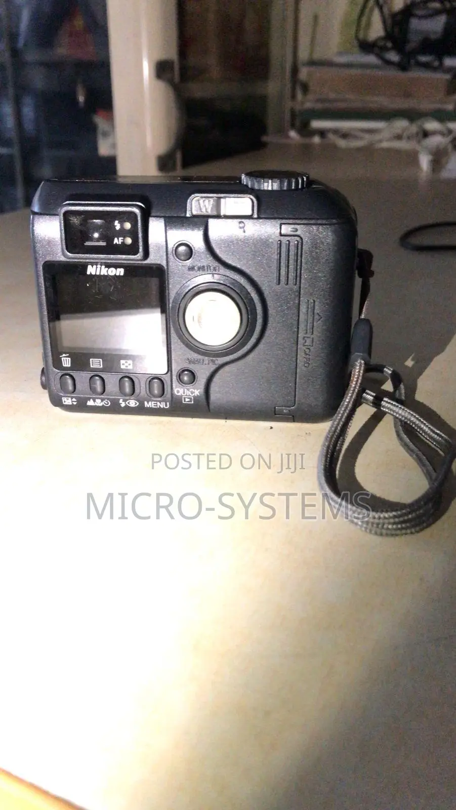 Nikon Coolpix 885