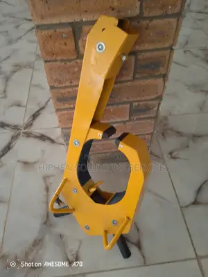 Universal Tyre Wheel Lock - Claw Type Tire Security Clamp