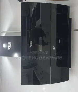 Emirates Rang Hood