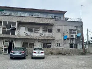3bdrm Block of Flats in 211 Gra Phase 3, Port-Harcourt for sale