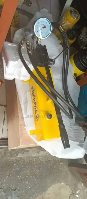 Enerpac Hydraulic Oil Pump (Floor Jack) 100ton