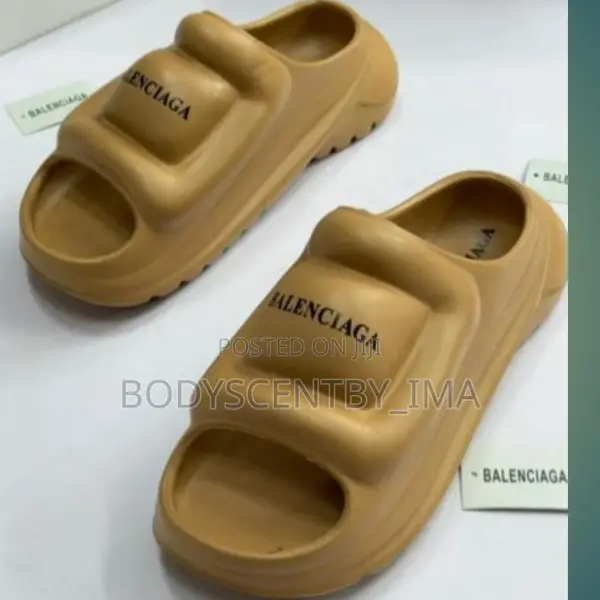 BALENCIAGA Crocs Slide