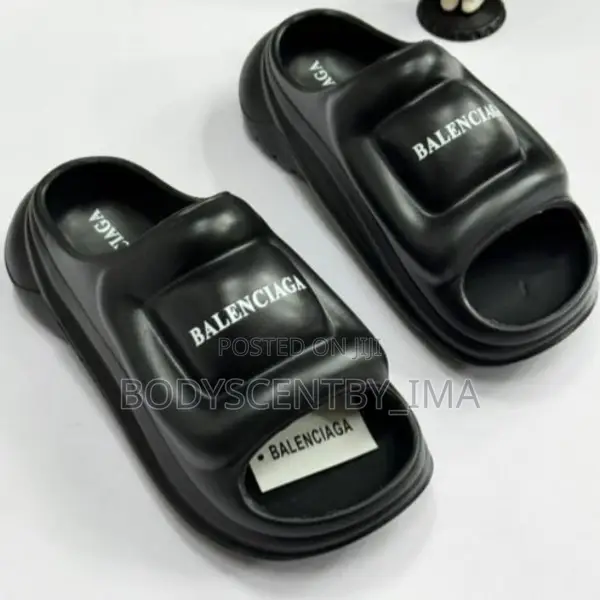 BALENCIAGA Crocs Slide