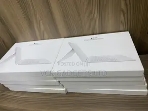 iPad 10th Gen Magic Keyboard