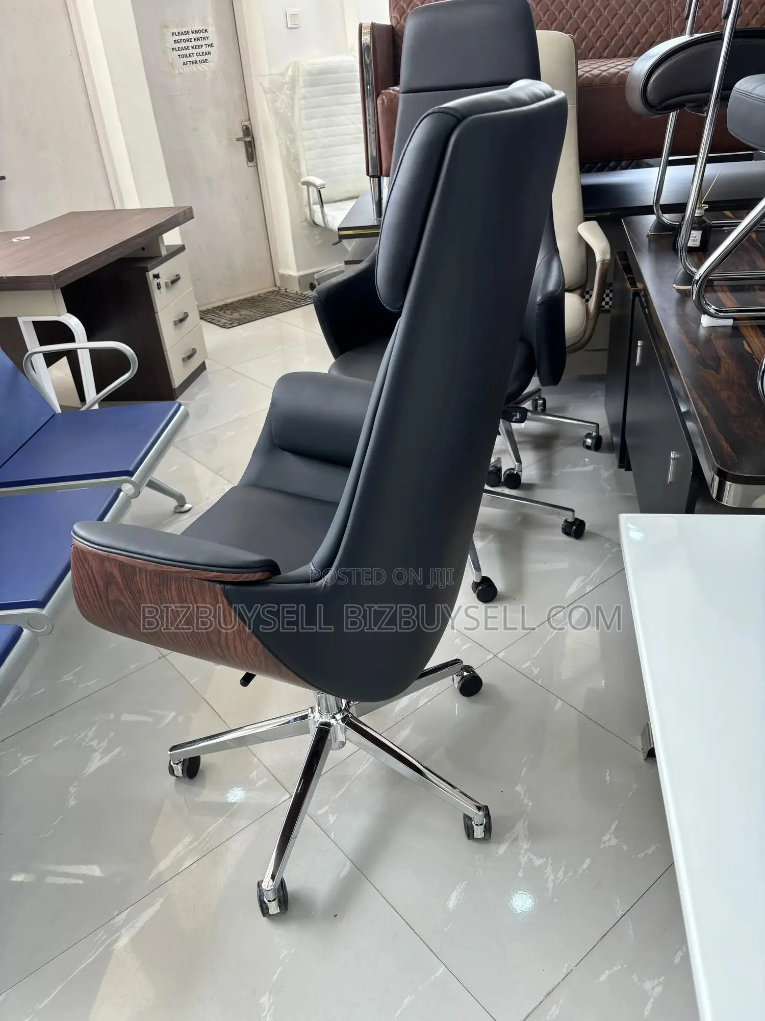 Executive Office Chair
