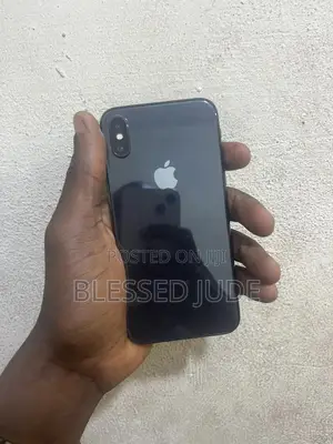 Apple iPhone X 64 GB Black