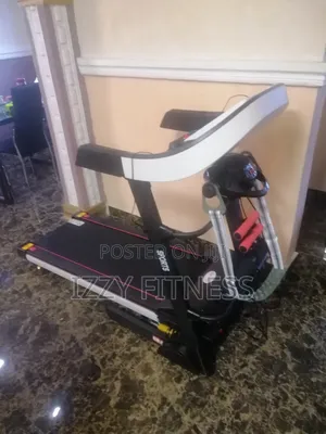 German 2.5hp Treadmill Machine With Incline And Massager
