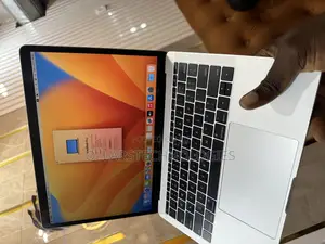 Laptop Apple MacBook Pro 2017 16GB Intel Core I5 SSD 256GB
