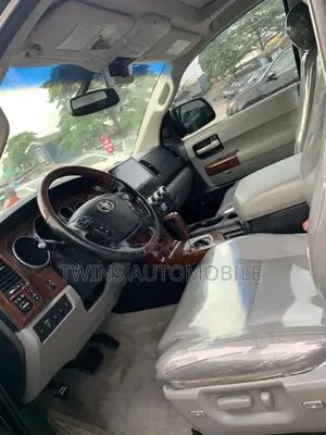 Toyota Sequoia 2015 Black