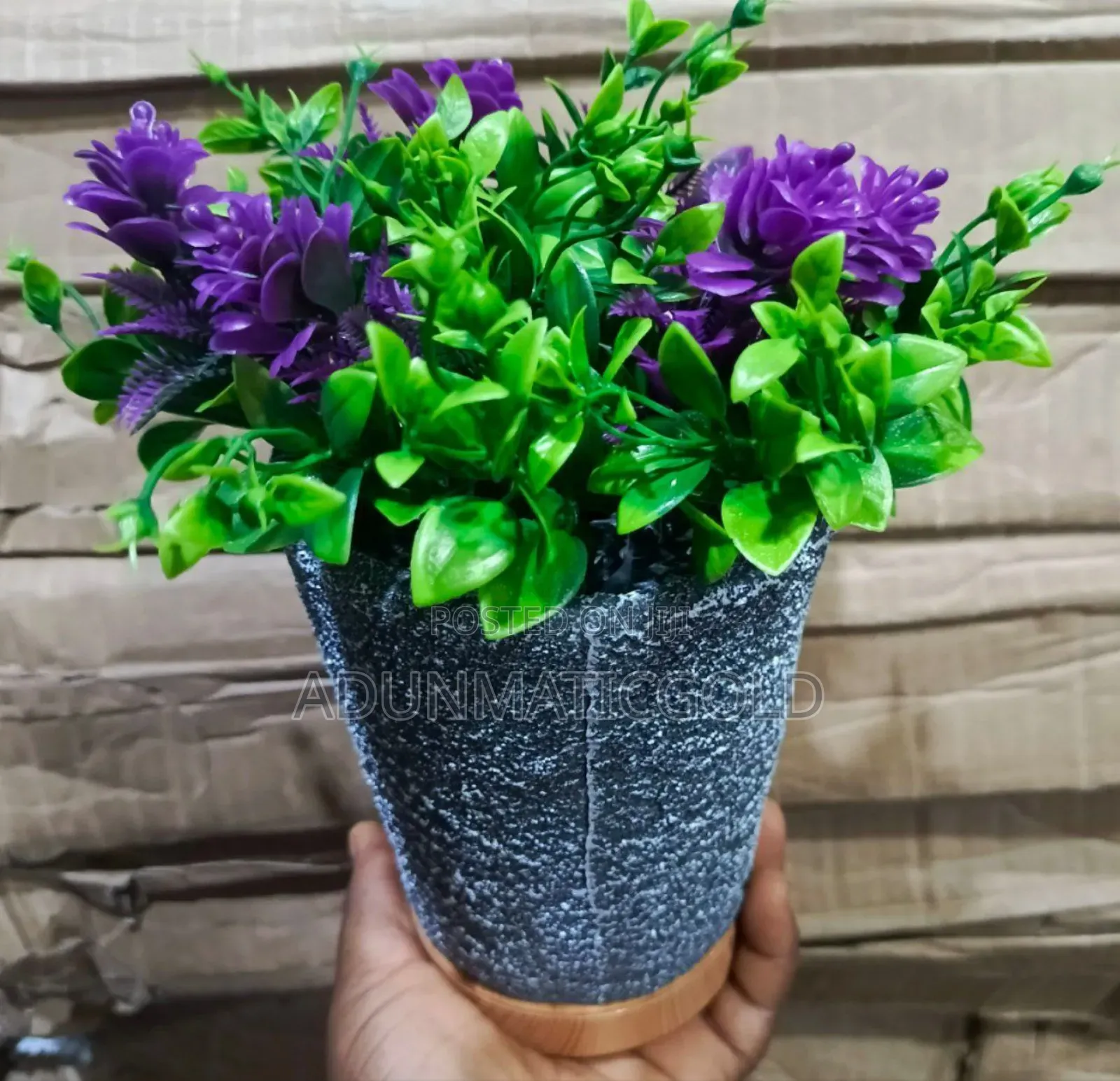 Flower Vase Aroma Diffuser (Comes With Oil)