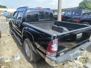Toyota Tacoma 2015 Black