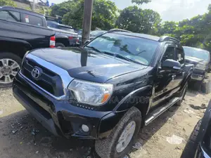 Toyota Tacoma 2015 Black