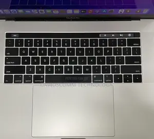 Laptop Apple MacBook Pro 2017 16GB Intel Core i7 SSD 512GB