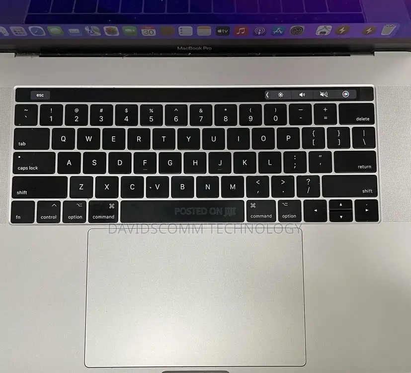 Laptop Apple MacBook Pro 2017 16GB Intel Core i7 SSD 512GB
