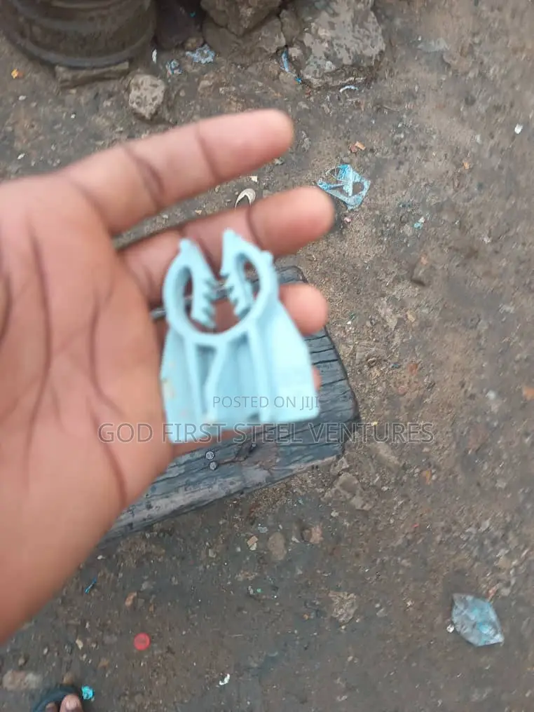 Robber Peg