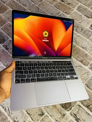 Photo - Laptop Apple MacBook Pro 8GB Apple M1 SSD 256GB