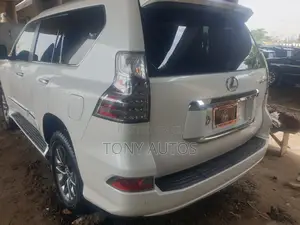 Lexus GX 460 Luxury 2015 White