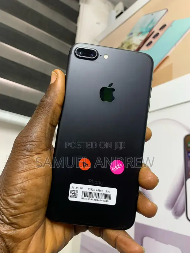 iPhone 7 Plus Black 128 GB Apple introduces iPhone 7 & iPhone 7