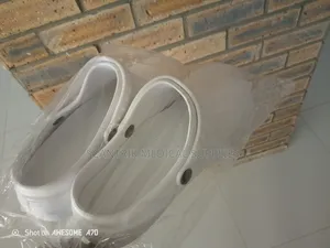 Comfortable Nurse Shoe